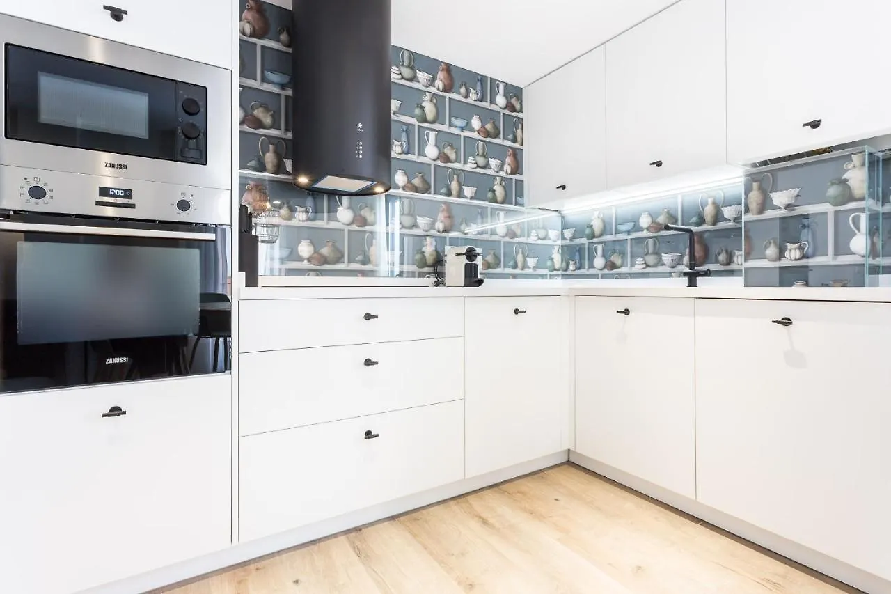 Eleven Real De La Carreteria, By Homing U Apartment Seville 0*,