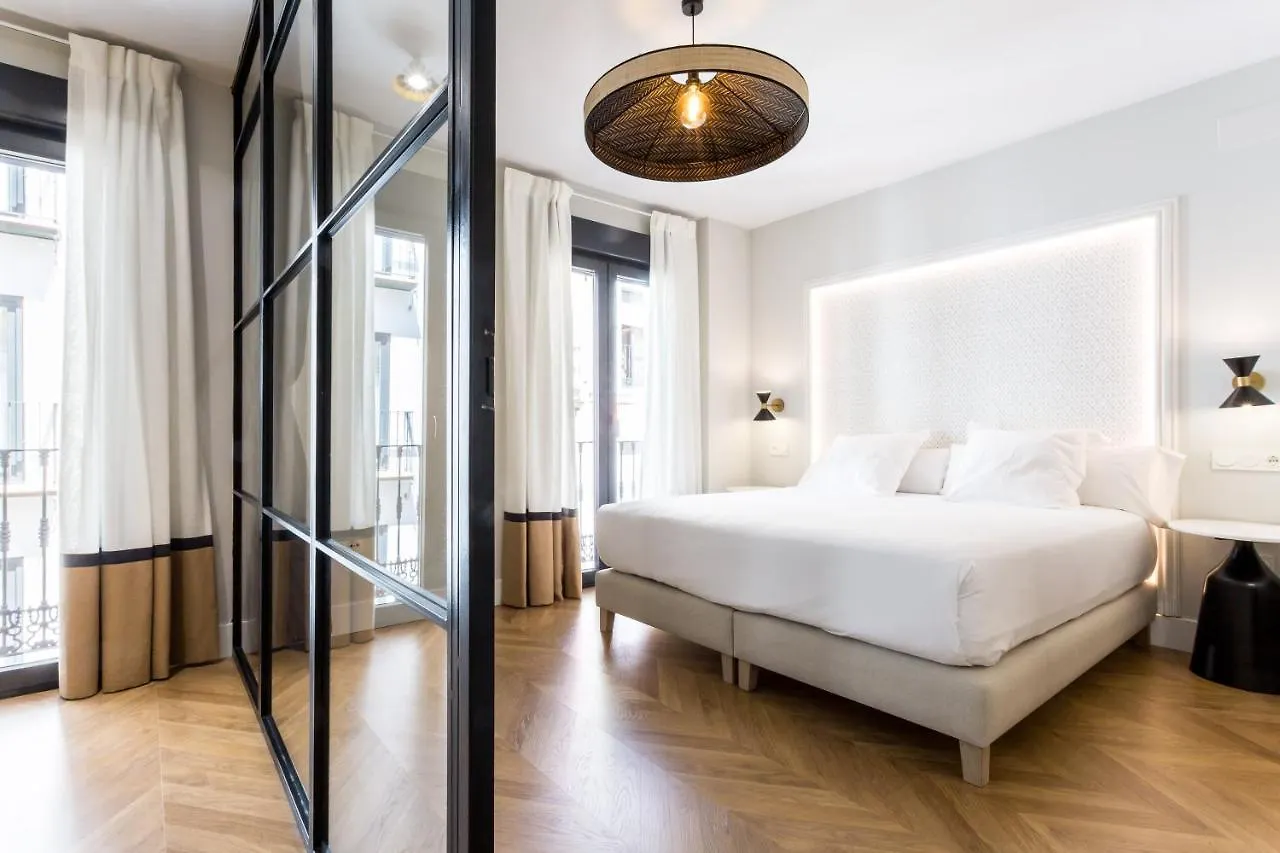 Eleven Real De La Carreteria, By Homing U Apartment Seville 0*,  Spain