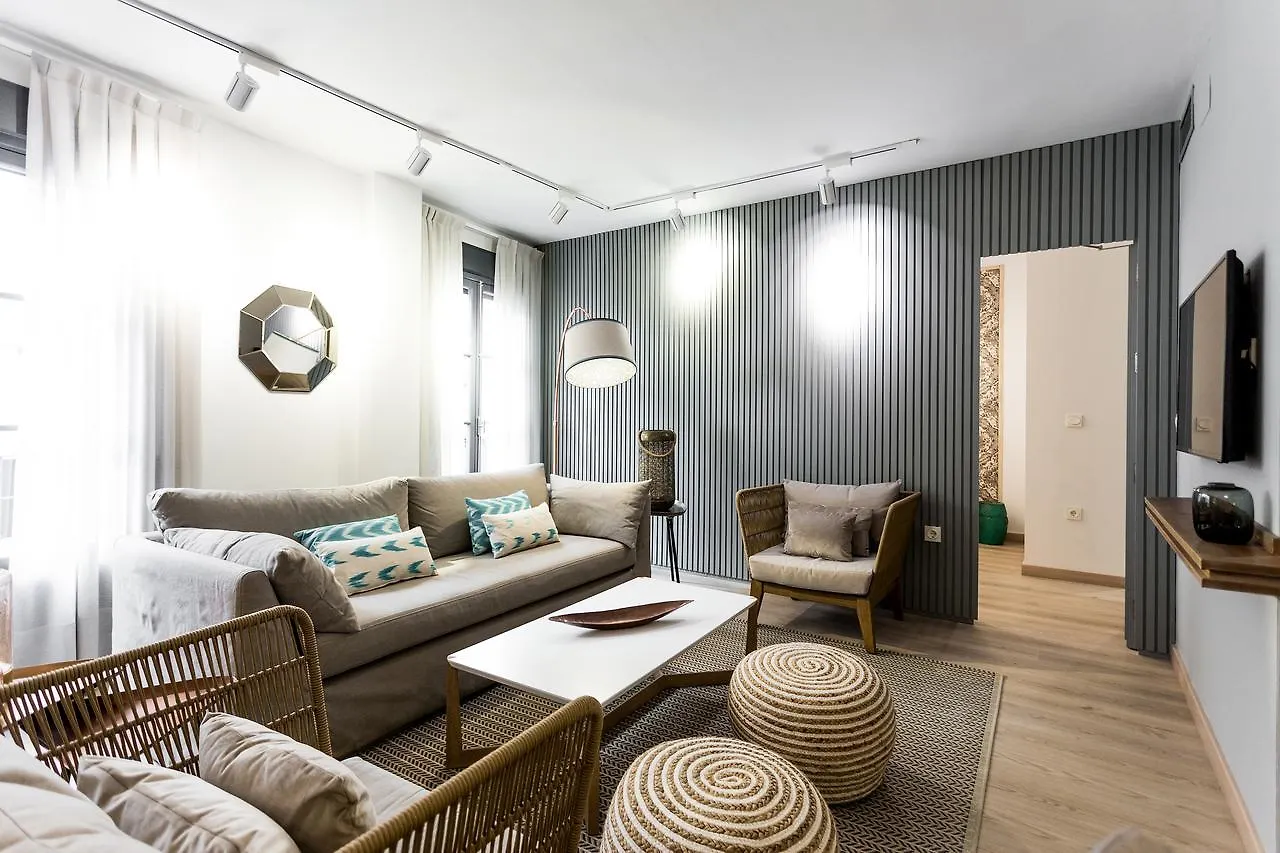 Eleven Real De La Carreteria, By Homing U Apartment Seville 0*,