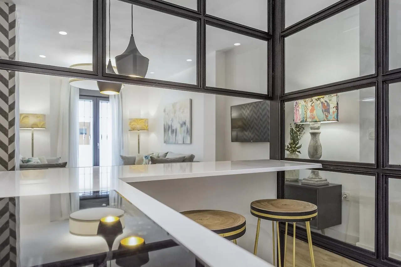 Eleven Real De La Carreteria, By Homing U Apartment Seville