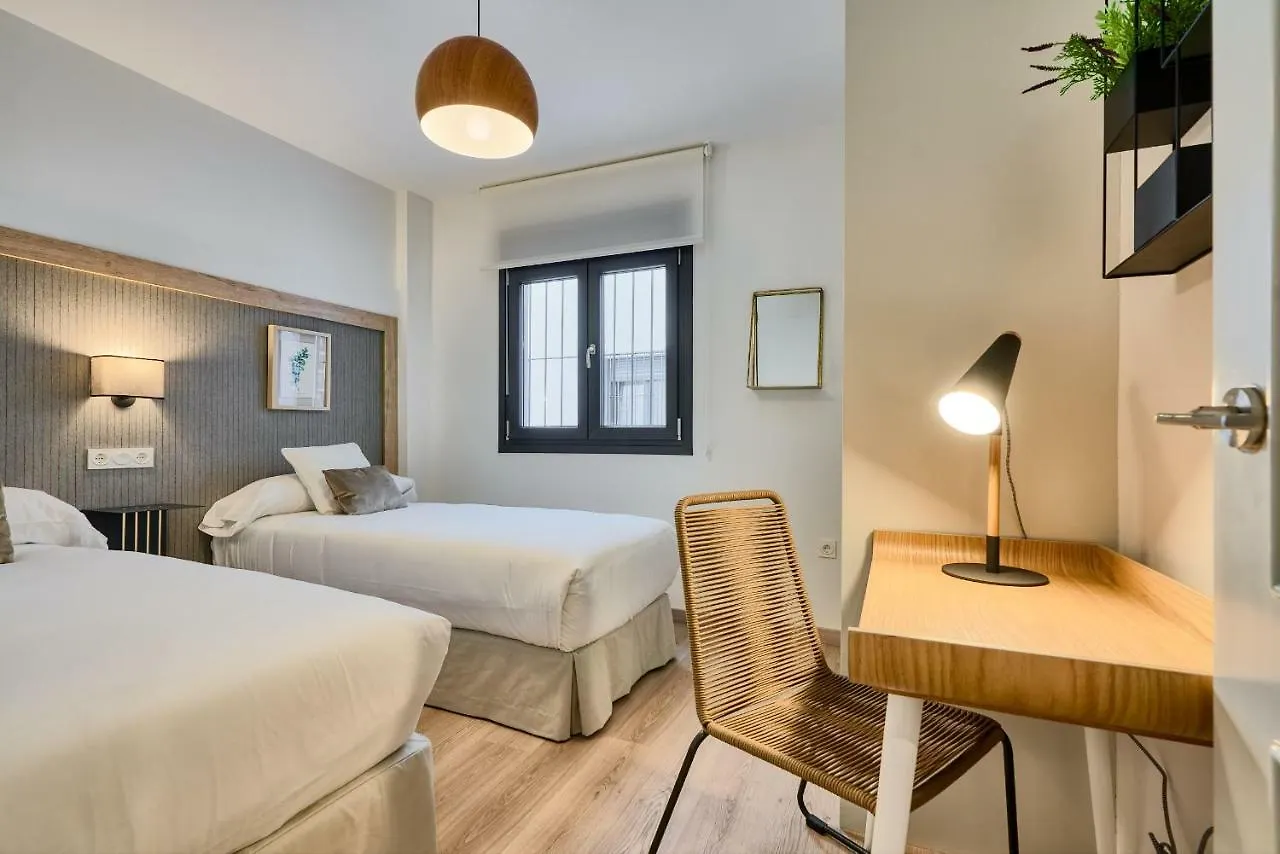 Eleven Real De La Carreteria, By Homing U Apartment Seville 0*,  Spain